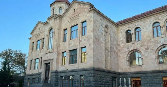 CAUCASUS-UNIVERSITY